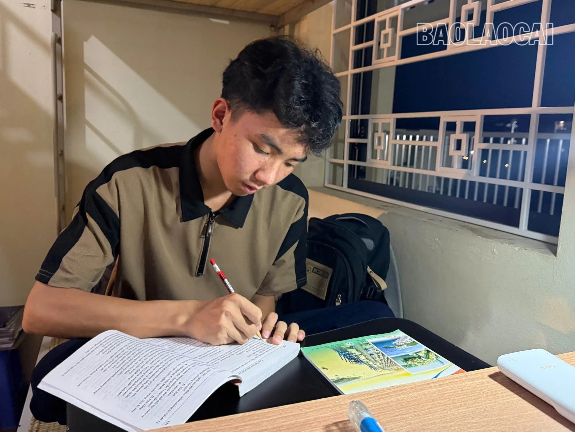 a8.jpg