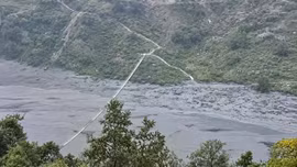 Lũ quét cuốn trôi hơn 200 ngôi nhà tại Nepal