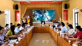 Đoàn khảo sát của Thường trực HĐND tỉnh khảo sát việc thực hiện Nghị quyết số 30 tại Xuân Ái