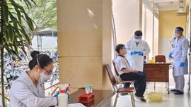 Từ vụ 3 học sinh mắc não mô cầu nguy hiểm: Bác sĩ cảnh báo khẩn