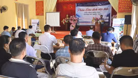 Xã Phúc Lợi tổ chức phiên giao dịch việc làm cho hơn 60 người lao động
