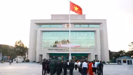 Trang nghiêm Lễ chào cờ nhân kỷ niệm 81 năm Quốc khánh nước Cộng hòa xã hội chủ nghĩa Việt Nam tại Cửa khẩu Quốc tế Lào Cai