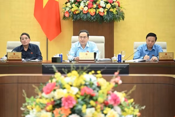 Chủ tịch Quốc hội Trần Thanh Mẫn phát biểu tại phiên họp.