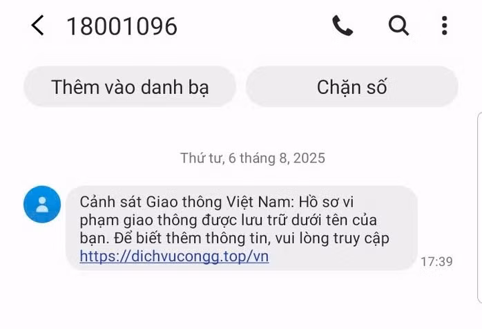 Một tin nhắn lừa đảo nộp phạt qua Cổng Dịch vụ công Quốc gia.