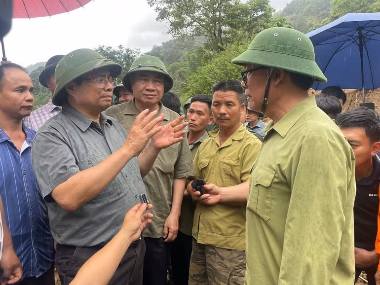 Thủ tướng Phạm Minh Chính chỉ đạo khắc phục hậu quả mưa lũ, lũ quét, sạt lở đất tại xã Xa Dung.