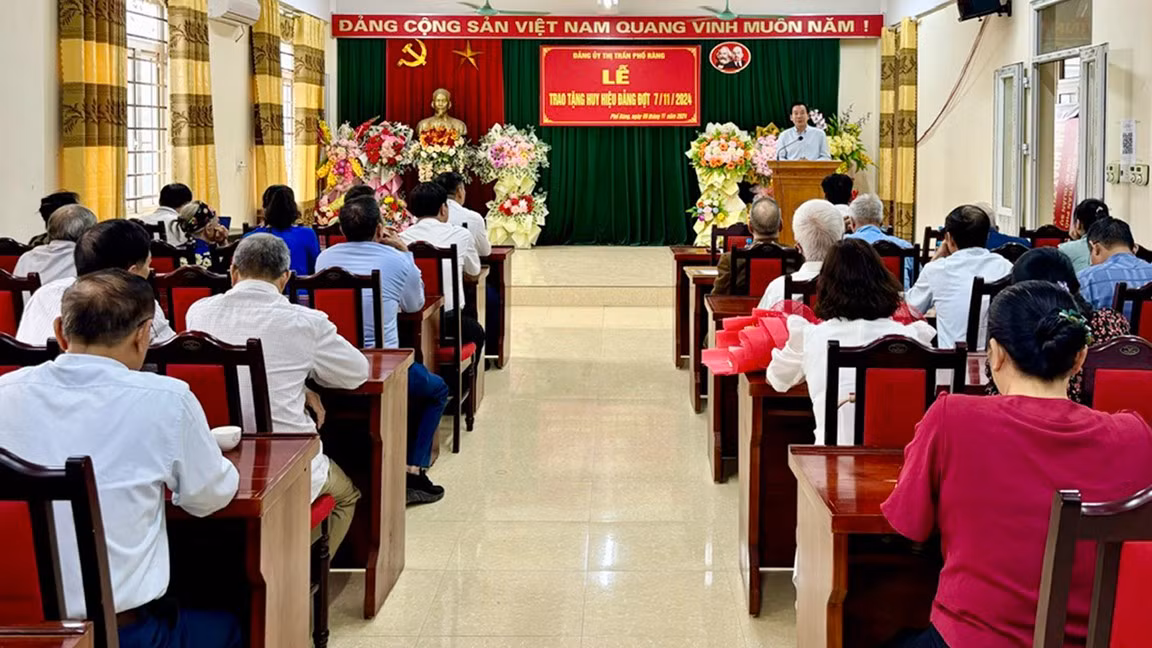 quang-canh-buoi-le.jpg