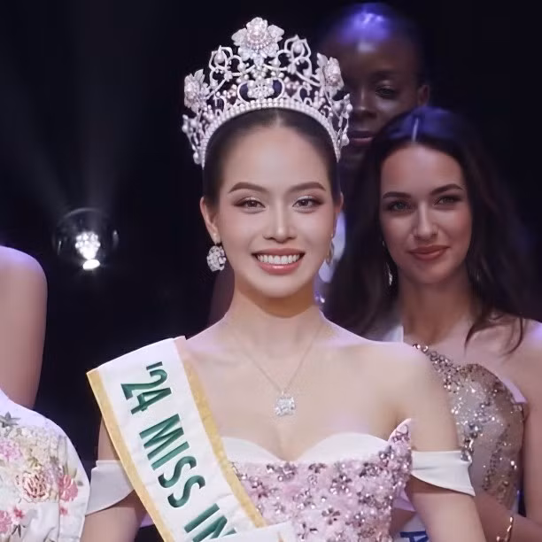 Thanh Thuỷ có 1 năm với nhiều hoạt động trên cương vị đương kim Hoa hậu.