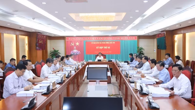 Tại Kỳ họp thứ 49, Ủy ban Kiểm tra Trung ương đã đề nghị cấp có thẩm quyền xem xét thi hành kỷ luật một số tổ chức đảng, đảng viên.