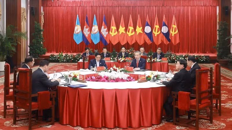 Quang cảnh Cuộc gặp cấp cao.