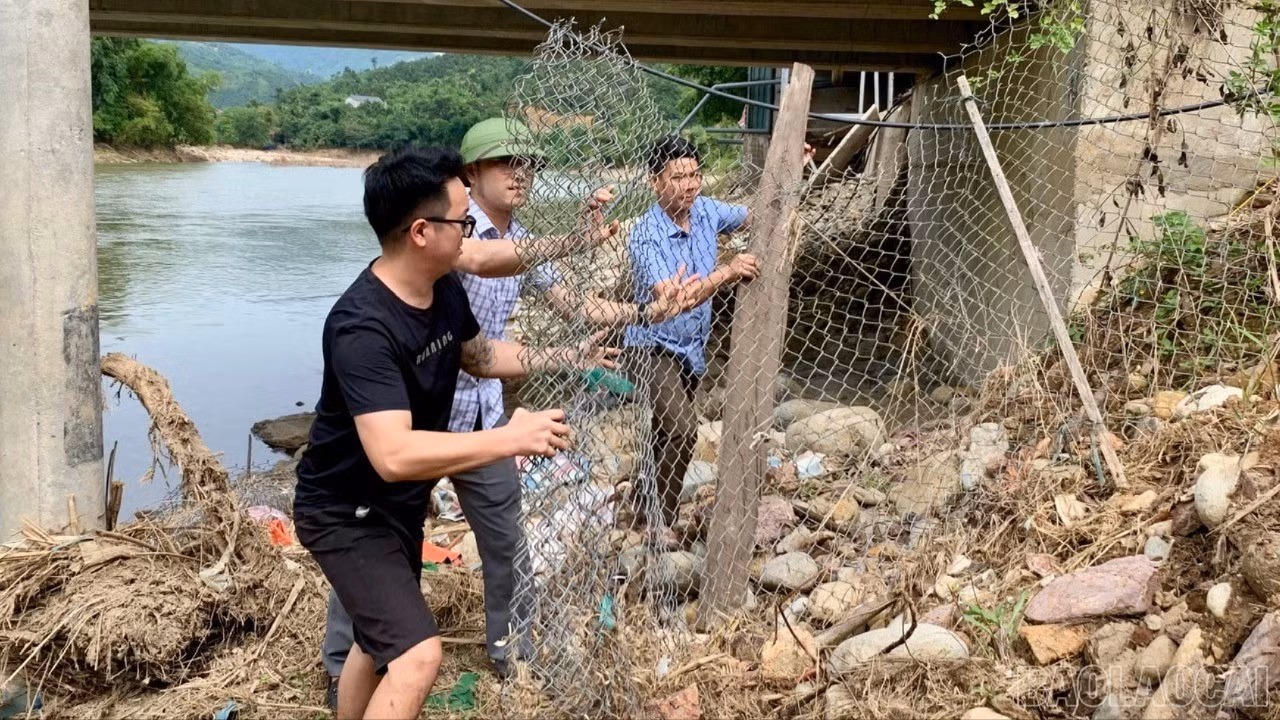 baolaocai-tl-lanh-dao-xa-2.jpg
