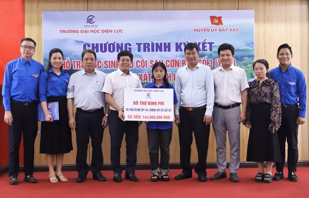trao-kinh-phi-7529.jpg
