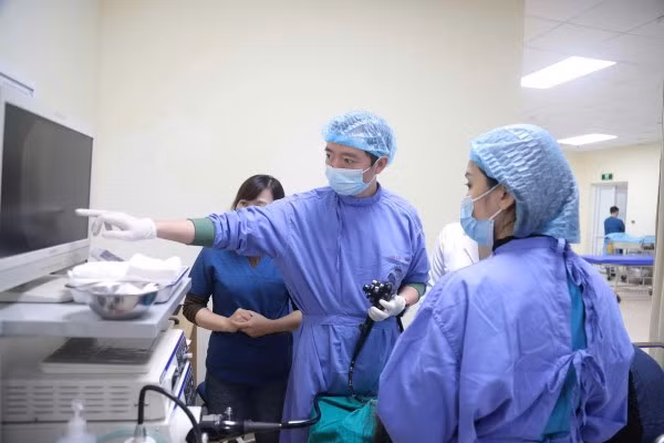 Hệ thống nội soi hiện đại giúp phát hiện sớm ung thư thực quản.