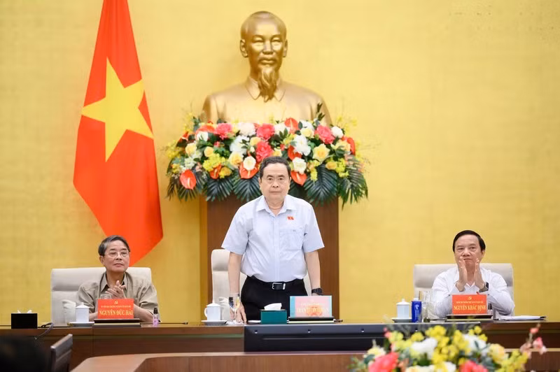 Chủ tịch Quốc hội Trần Thanh Mẫn phát biểu tại cuộc họp.