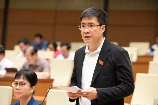 ĐBQH Hoàng Minh Hiếu.
