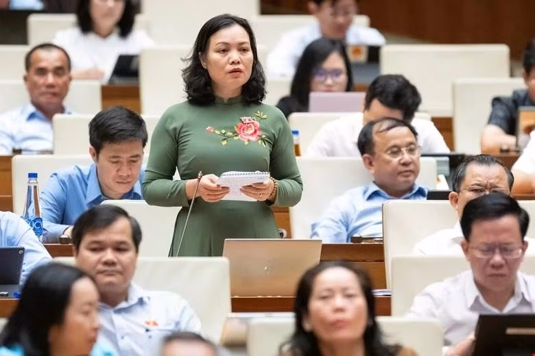 Đại biểu Huỳnh Thị Phúc.