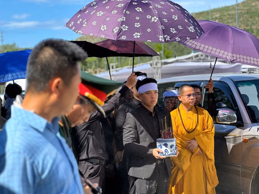 Thân nhân gia đình nguyên Chủ tịch nước Trần Đức Lương.