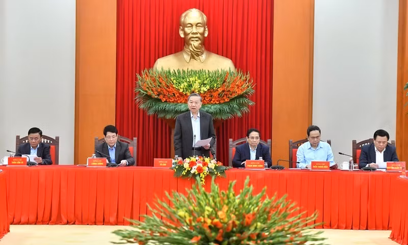 Tổng Bí thư Tô Lâm và các đồng chí lãnh đạo Đảng, Nhà nước dự phiên họp.
