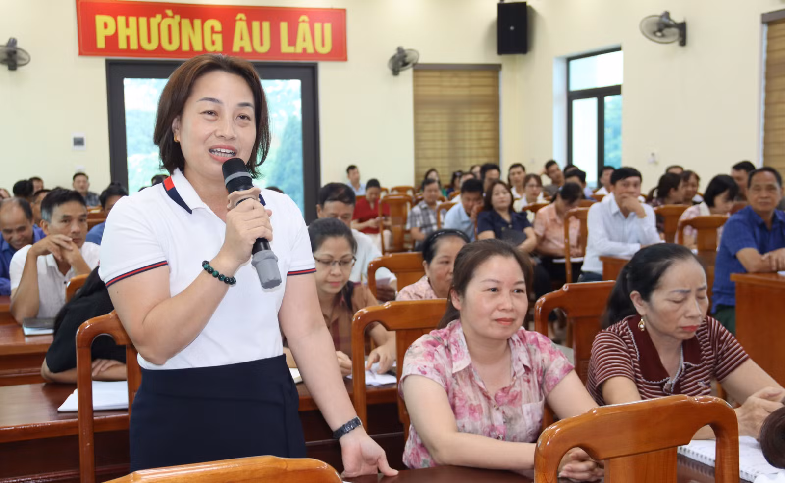 dai-bieu-cac-to-dan-pho-phat-bieu-y-kien-anh-thanh-nghi-17.jpg