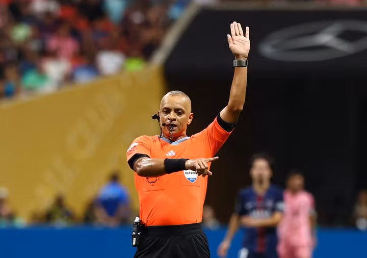 Trọng tài người Brazil Wilton Sampaio được Liên đoàn bóng đá thế giới (FIFA) chỉ định bắt chính trận khai mạc World Cup 2026. (Ảnh: Reuters)