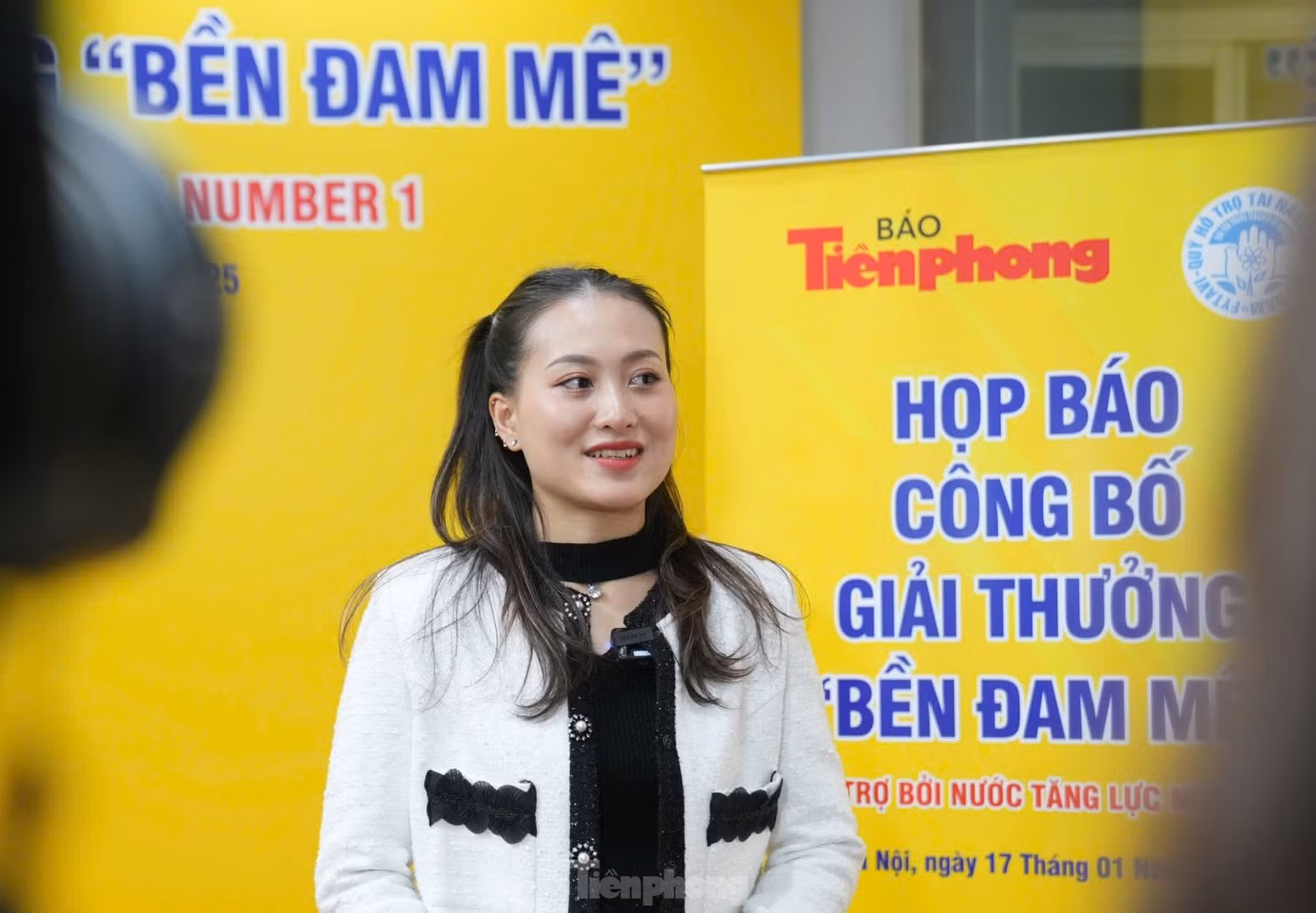 NSƯT Lô Thị Ngọc Thúy - Gương mặt trẻ Việt Nam triển vọng năm 2023 tại chương trình Họp báo công bố Giải thưởng Bền Đam Mê.