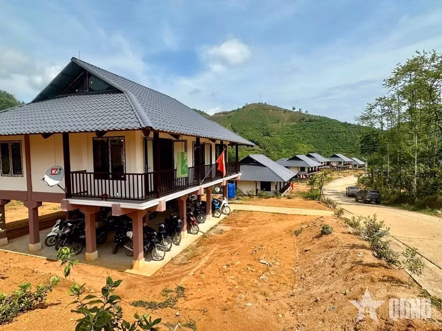Một góc thôn Làng Nủ sau tái lập.
