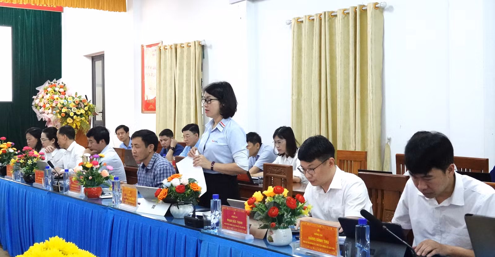 ba-dao-thi-thu-thuy-bi-thu-dang-uy-xa-lao-chai-phat-bieu.jpg