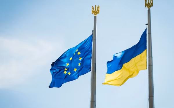 Ukraine nhận khoản vay 105 tỷ USD từ châu Âu.