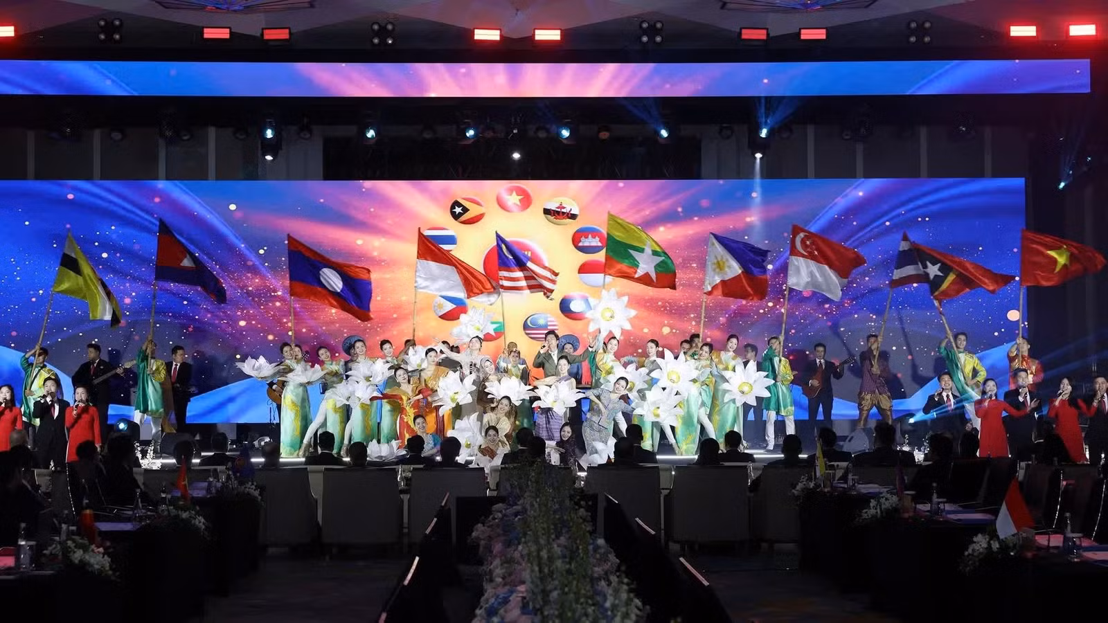 Chương trình nghệ thuật chào mừng hội nghị.