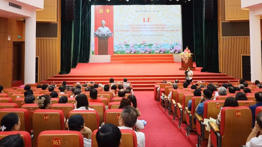 Quang cảnh buổi lễ.