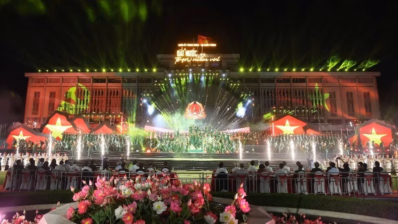 Chương trình nghệ thuật “Đất nước trọn niềm vui”.