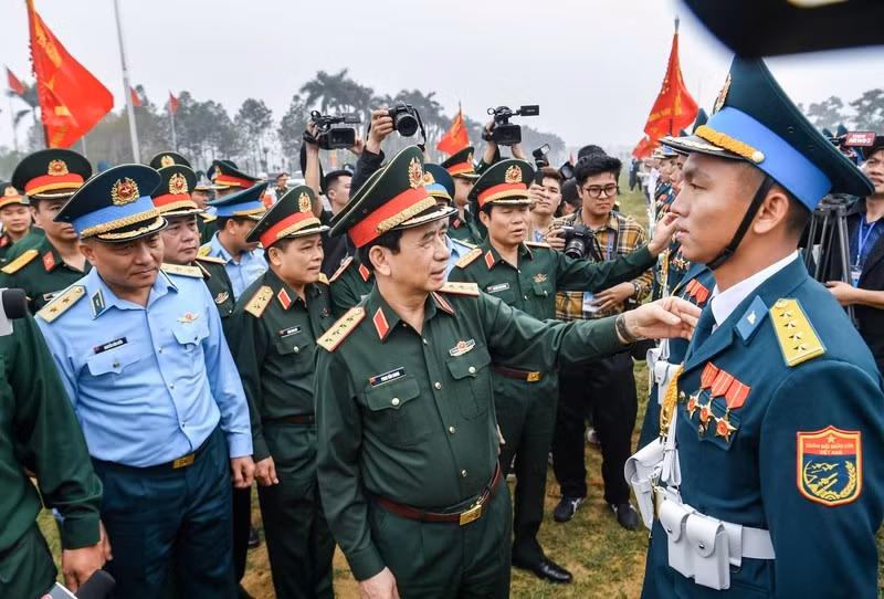 Đại tướng Phan Văn Giang chủ trì kiểm tra hợp luyện diễu binh, diễu hành trong Lễ kỷ niệm 50 năm Ngày Giải phóng miền nam, thống nhất đất nước (30/4/1975-30/4/2025) tại Trung tâm Huấn luyện quân sự quốc gia 4.