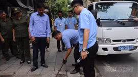 Phường Lào Cai ra quân chấn chỉnh trật tự đô thị khu vực Chợ Du lịch