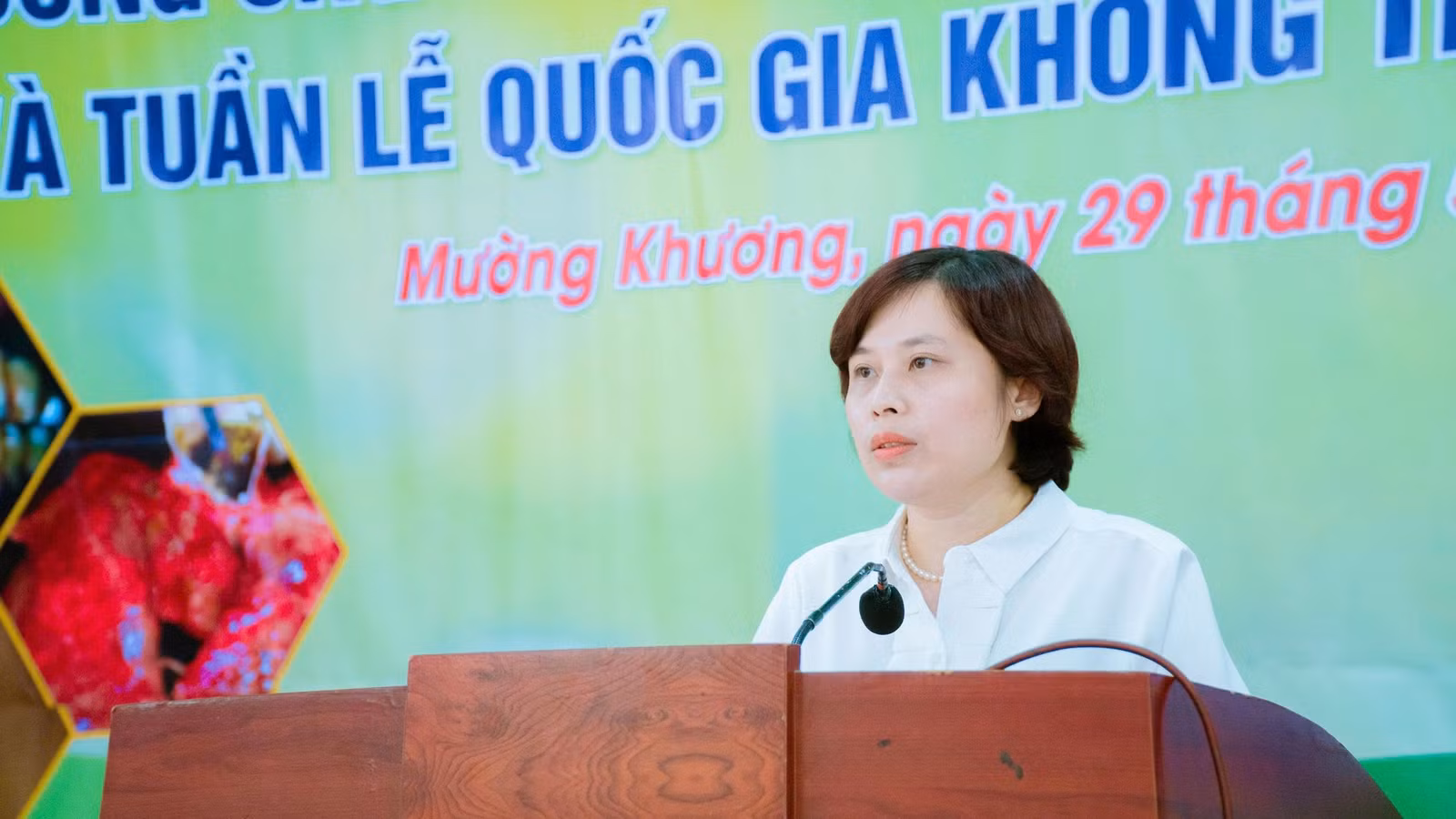 Đồng chí Nguyễn Thị Kim Ánh, Phó Giám đốc Sở Y tế phát biểu tại lễ mít tinh.