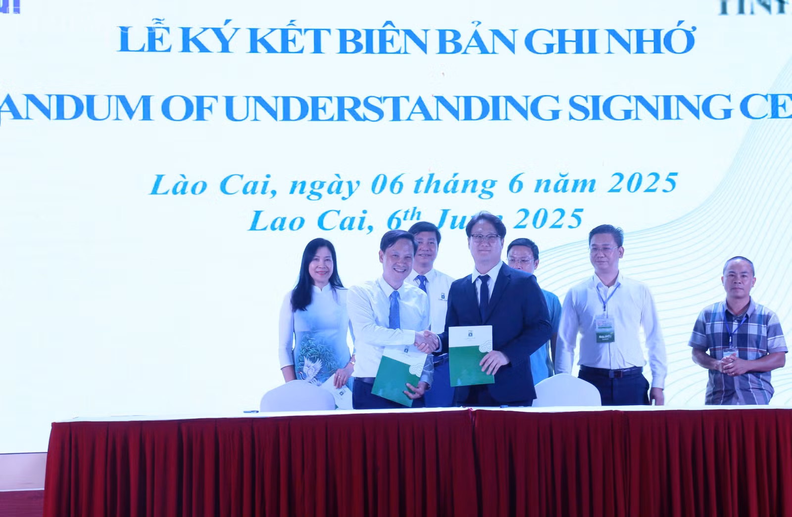 baolaocai-tl_z6678492094237-c3dac6f231479e90b8465c75e4f45d40.jpg