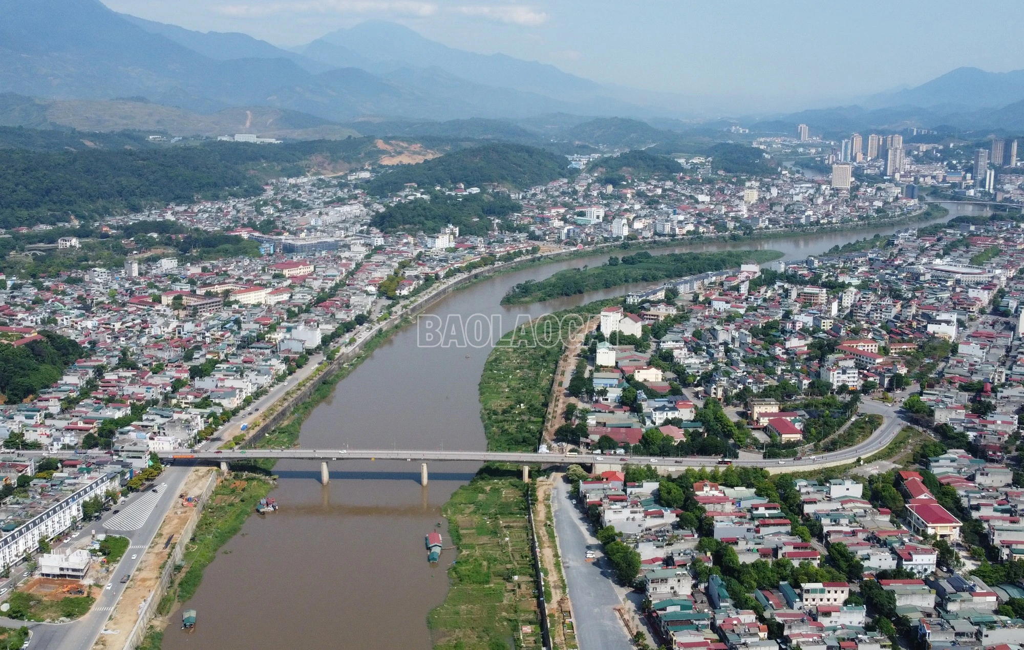 baolaocai-c_cau-pho-moi.jpg