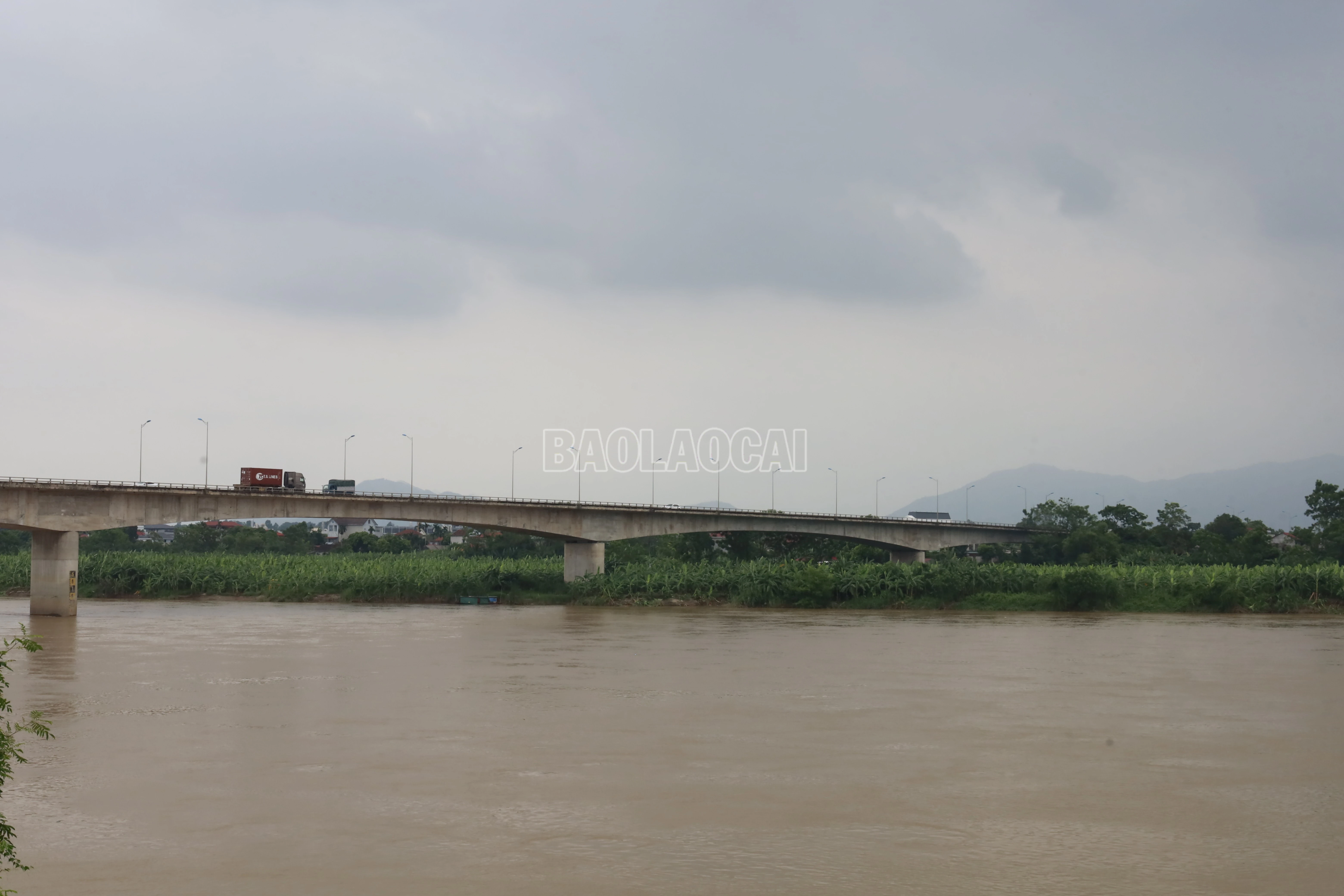 baolaocai-c_15-cau-cao-toc-noi-bai-lao-cai.jpg