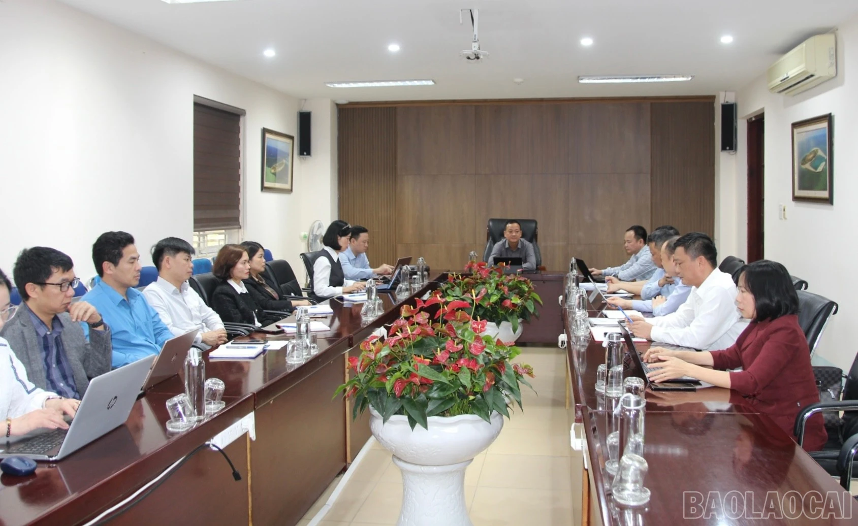 baolaocai-br_vai-tro-cua-mang-xa-hoi-trong-cong-tac-dan-van-o-muong-khuong.jpg