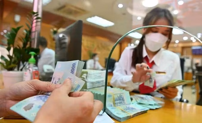 Nhiều ngân hàng đã điều chỉnh tăng lãi suất cho vay thêm 1–2%/năm so với cuối năm 2025