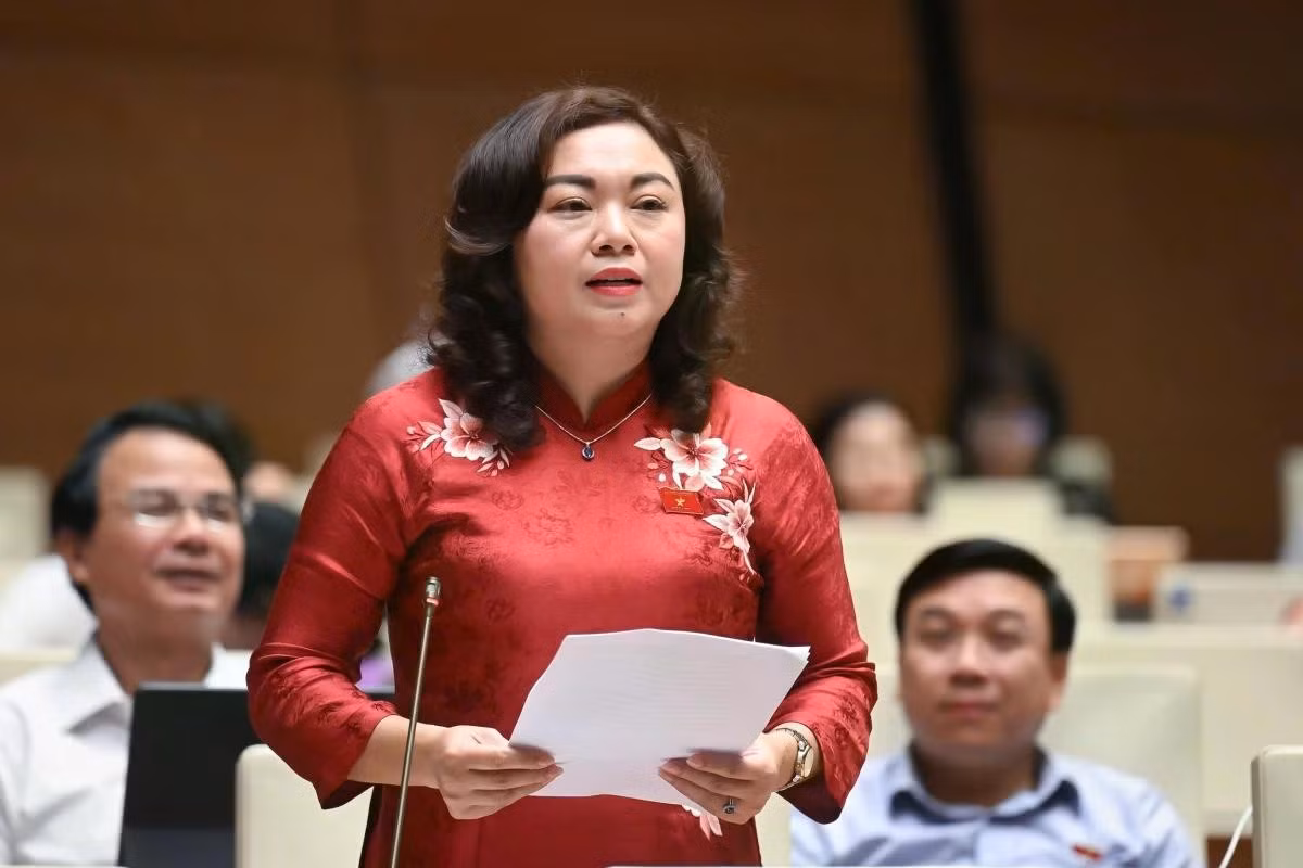Đại biểu Đặng Bích Ngọc - Đoàn ĐBQH tỉnh Hòa Bình. (Ảnh: Quốc hội)