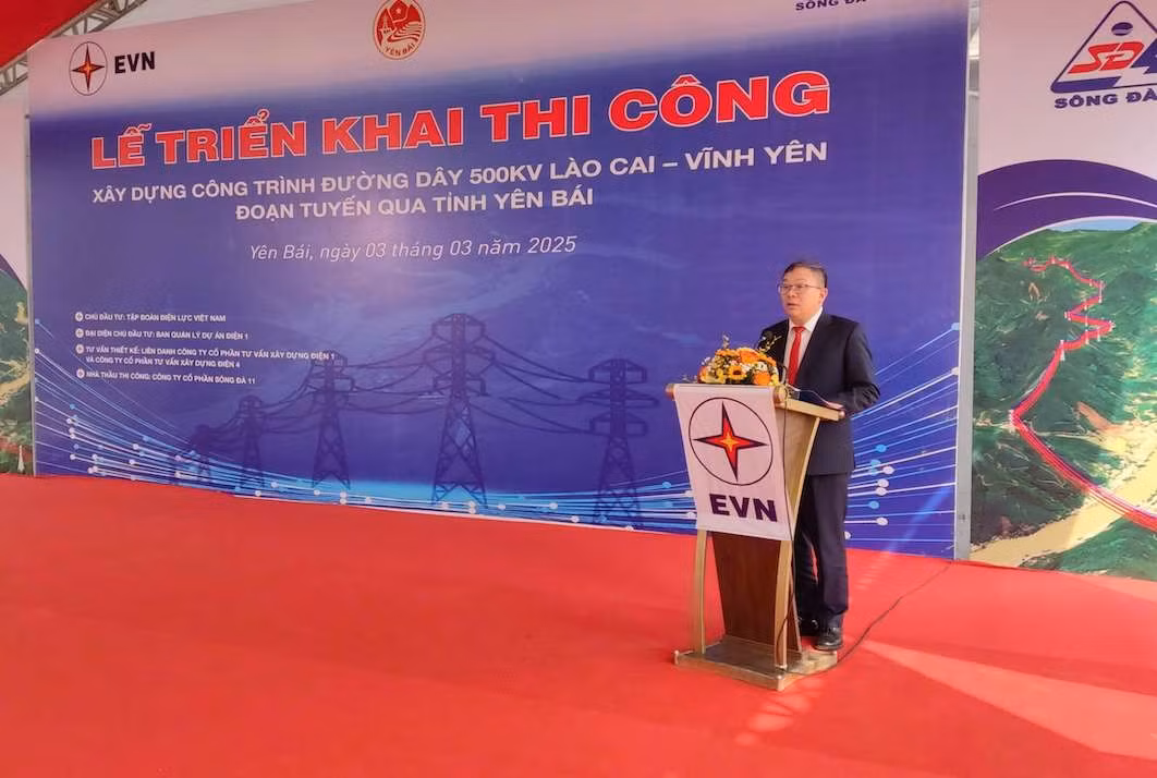 Phó Tổng giám đốc Tập đoàn Điện lực Việt Nam (EVN) ông Phạm Hồng Phương phát biểu tại buổi lễ. Ảnh: Tuyết Lan