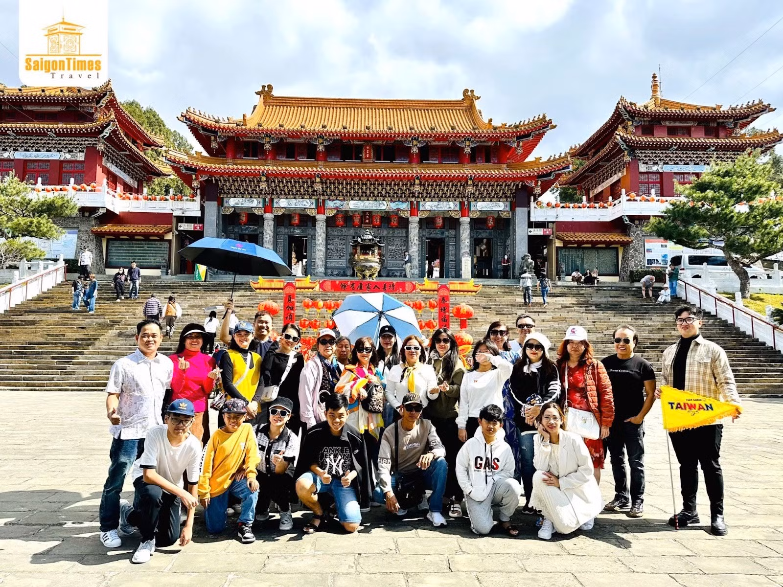 Du khách trải nghiệm tour Đài Loan thú vị.