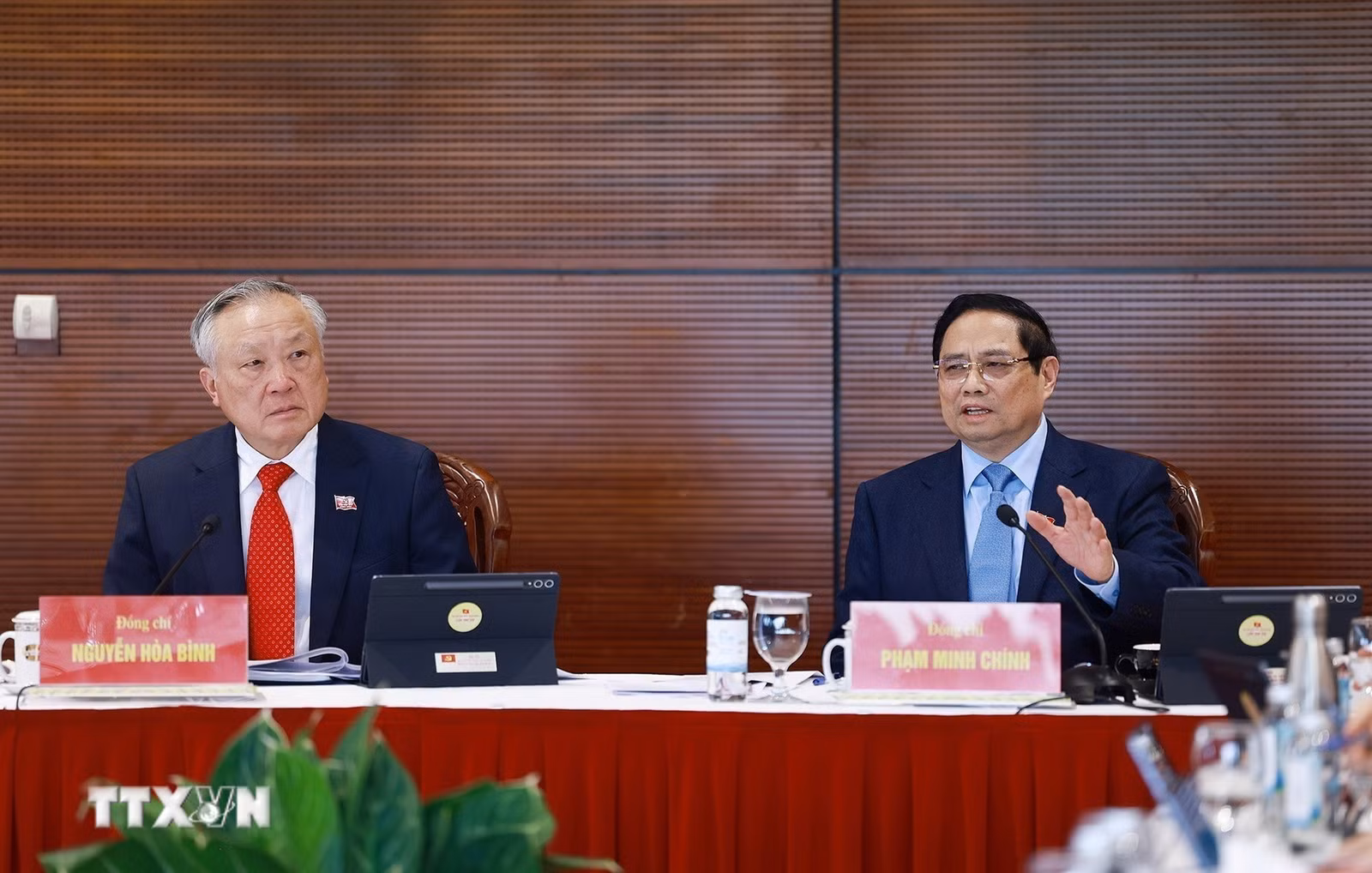 Ủy viên Bộ Chính trị, Thủ tướng Chính phủ Phạm Minh Chính phát biểu trong buổi thảo luận tại Đoàn. (Ảnh: TTXVN)