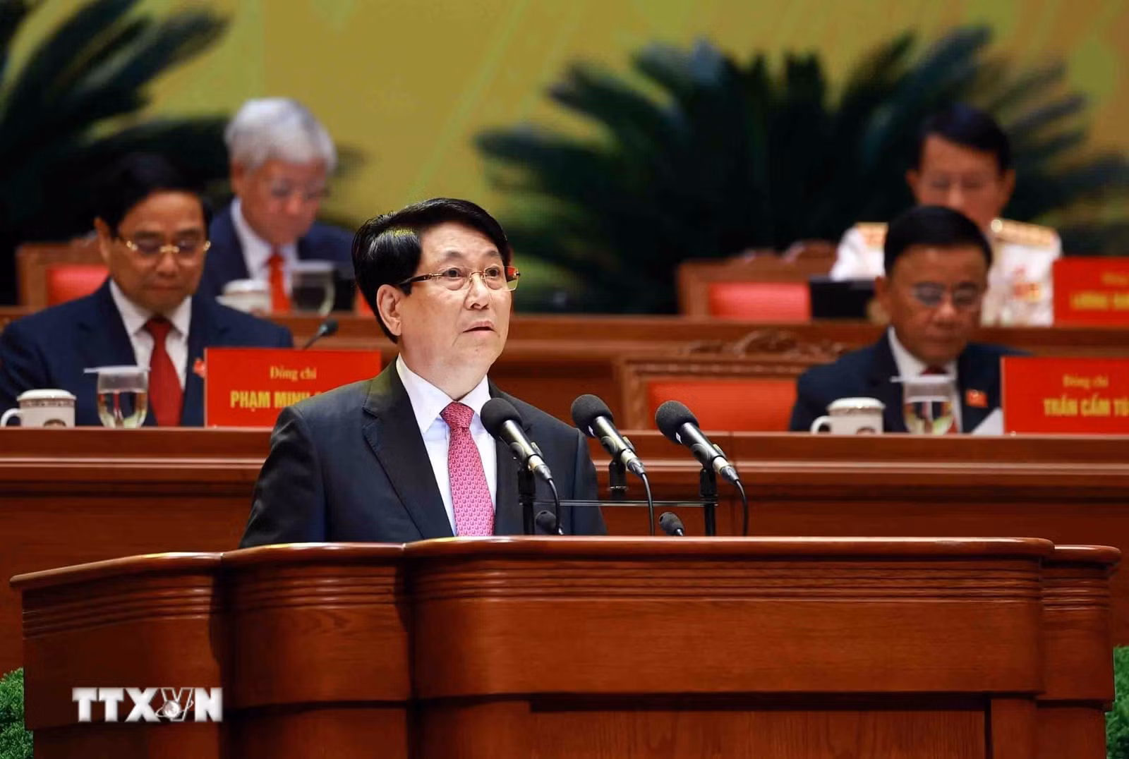Đồng chí Lương Cường, Ủy viên Bộ Chính trị, Chủ tịch nước trình bày Diễn văn khai mạc Đại hội. (Ảnh: TTXVN)