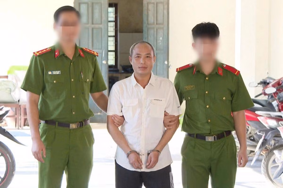 Bùi Văn Tuấn tại cơ quan Công an.
