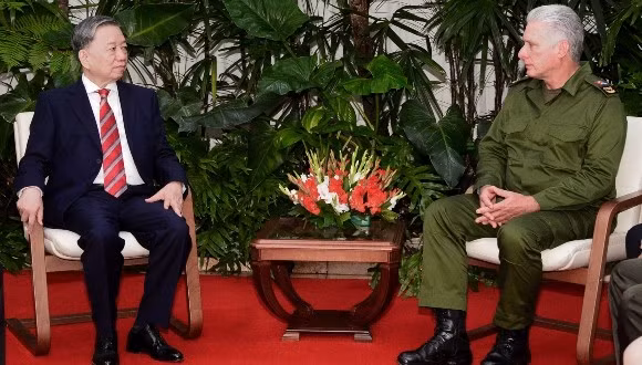 Đồng chí Tô Lâm và đồng chí Miguel Díaz-Canel Bermúdez (Ảnh tư liệu)