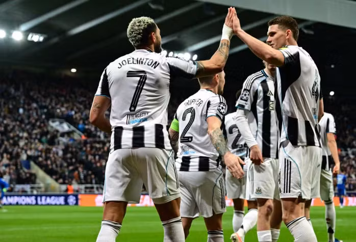 Newcastle ghi bàn nhiều nhất Champions League.
