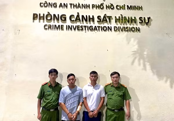 Lê Duy Đông và Lê Duy Đạt bị bắt giữ.