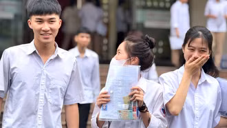 Buổi thi đầu tiên: 34 thí sinh vắng thi môn Ngữ văn
