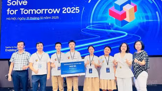 Trường THCS Lý Tự Trọng đoạt giải Ba tại Cuộc thi Solve for tomorrow
