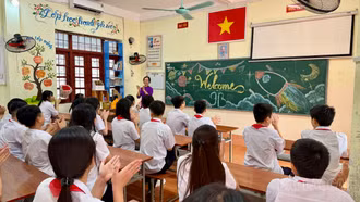 Bộ trưởng Bộ GDĐT yêu cầu giải quyết chế độ cho cán bộ sau sắp xếp trường học và báo cáo Bộ trước ngày 15/10